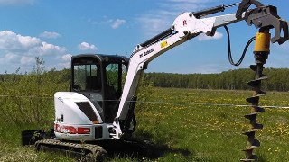 Аренда экскаватора погрузчика с ямобуром в Соль-Илецк цена от 1580 руб